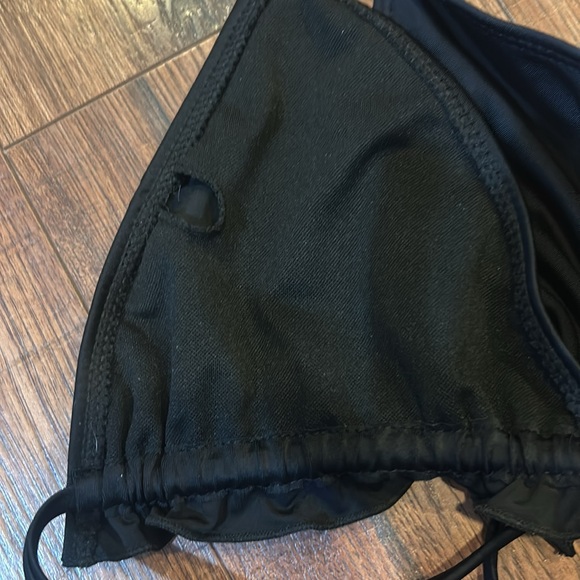 Black two-piece high cut swimsuit - Picture 3 of 3